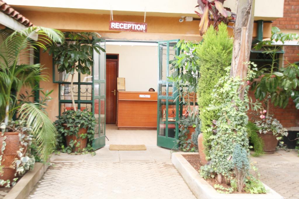 Leon Villas Guest House Nairobi Exterior photo